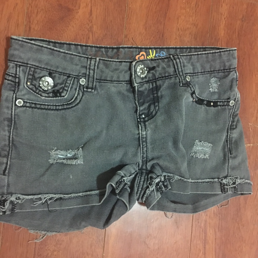 <3 Gray “ripped” shorts